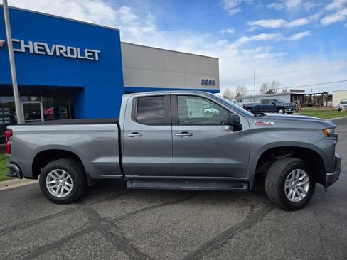 Used 2019 Chevrolet Silverado 1500 RST AWD/4WD image 2