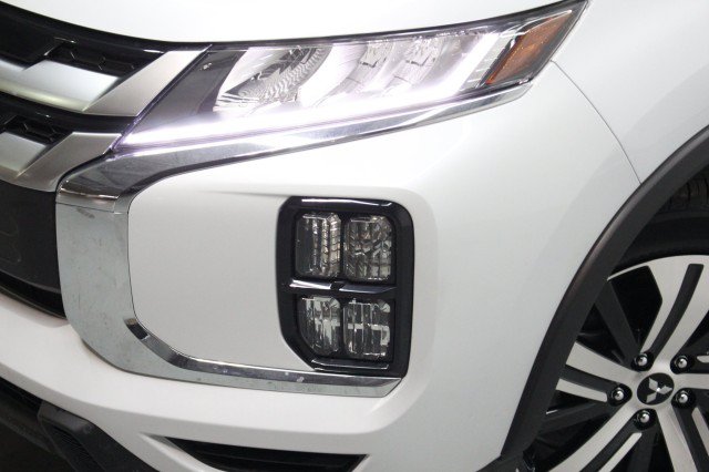 New 2026 Mitsubishi Outlander Sport SE AWD/4WD image 2