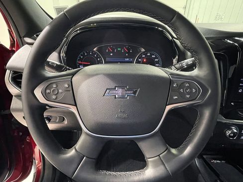Used 2023 Chevrolet Traverse LT FWD image 36