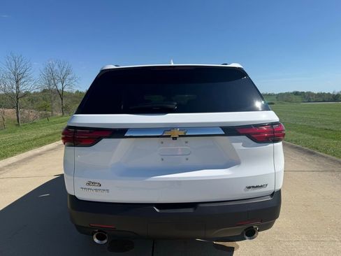 Used 2023 Chevrolet Traverse LT image 4
