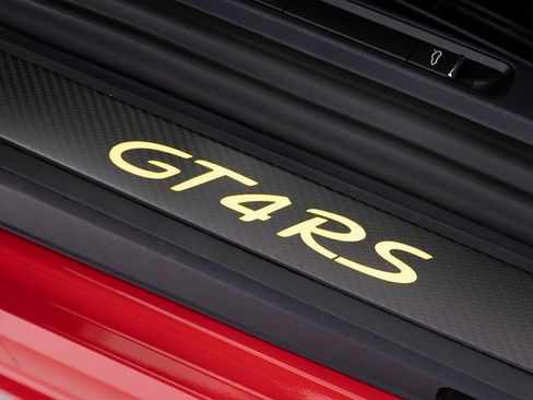 Used 2023 Porsche 718 Cayman GT4 RS image 13