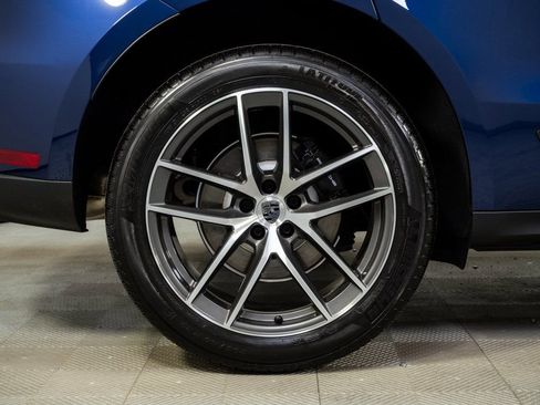 New 2026 Porsche Macan Base image 39