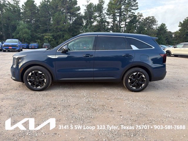 Used 2025 Kia Sorento S FWD image 7