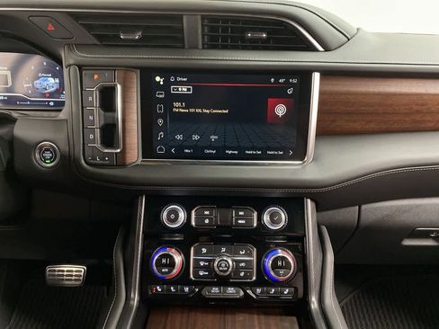 Used 2024 GMC Yukon Denali Ultimate image 24