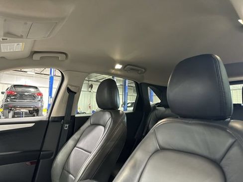 Used 2020 Ford Escape SE AWD/4WD image 20