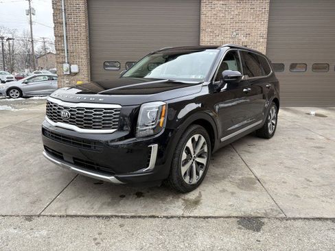 Used 2020 Kia Telluride S w/ S 8 Passenger Seating Package image 7