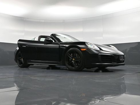 Certified 2017 Porsche 911 Targa 4 AWD/4WD image 39