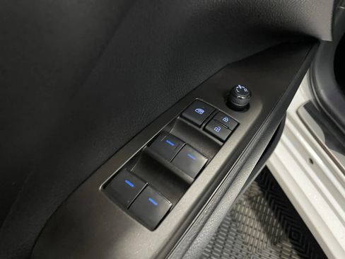 Used 2023 Toyota Camry SE FWD image 26