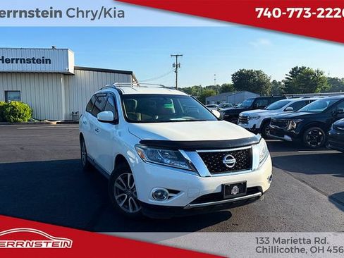 Used 2016 Nissan Pathfinder SL AWD/4WD image 1