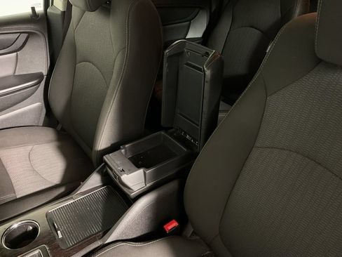 Used 2015 Chevrolet Traverse LT w/ Style and Technology Package AWD/4WD image 29