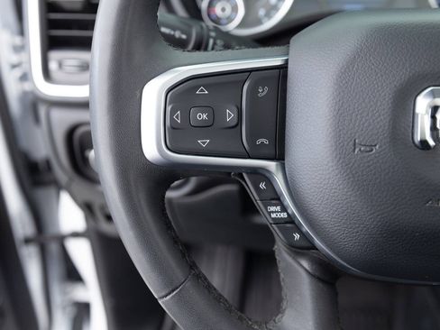Used 2025 RAM 1500 Big Horn AWD/4WD image 40
