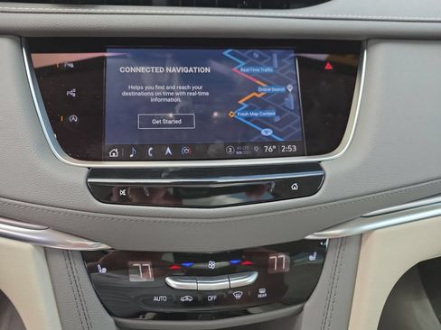 Used 2024 Cadillac XT5 Premium Luxury w/ Technology Package AWD/4WD image 19