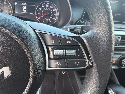 Used 2024 Kia Forte LXS FWD image 38