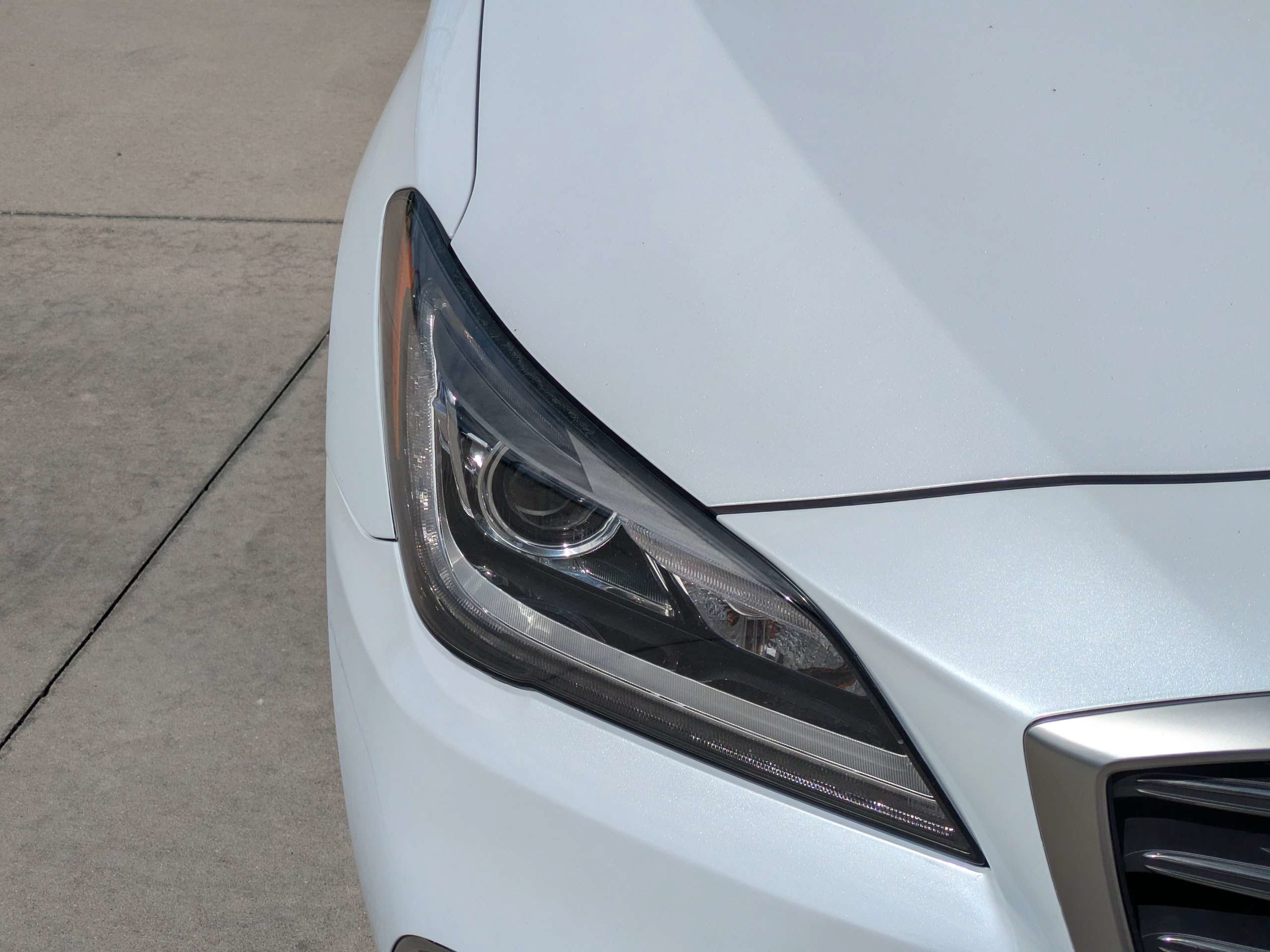 Used 2018 Genesis G80 3.8 RWD image 7