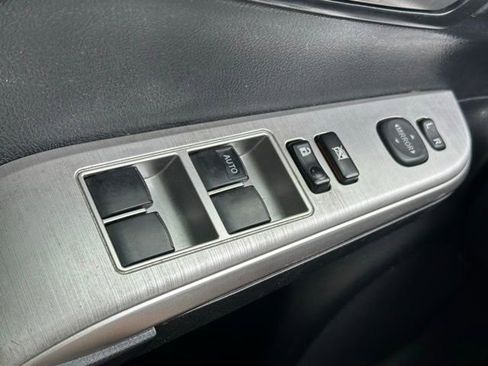 Used 2014 Toyota Camry SE image 17