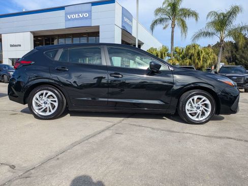 Certified 2025 Subaru Impreza 2.0i image 3