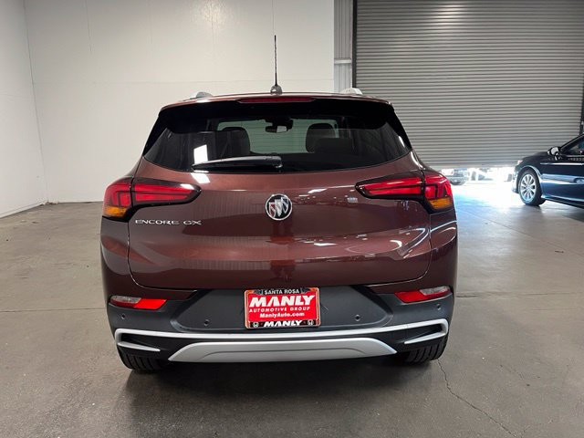 Used 2022 Buick Encore GX Select w/ Advanced Technology Package FWD image 4
