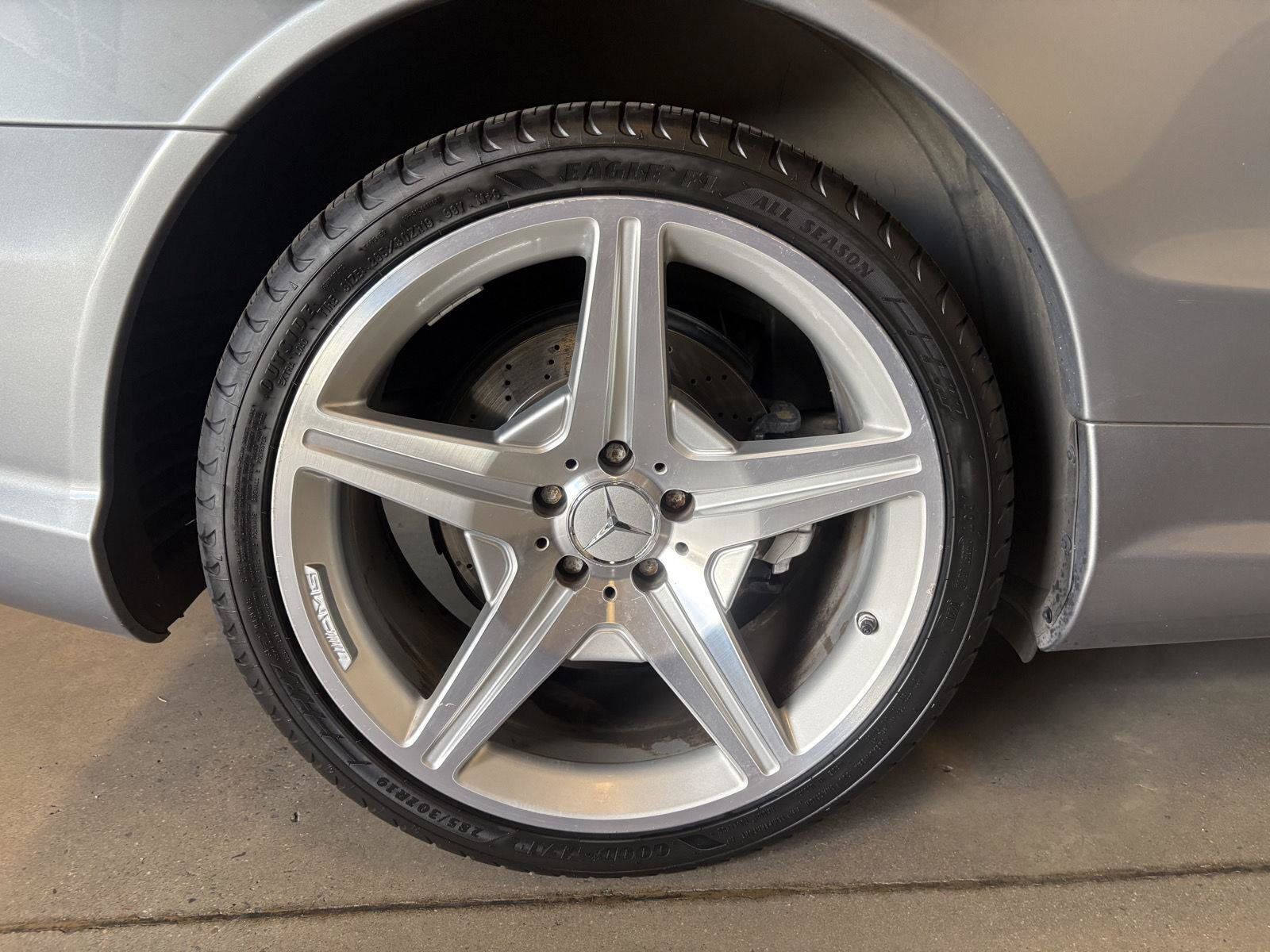 Used 2009 Mercedes-Benz SL 550 image 32