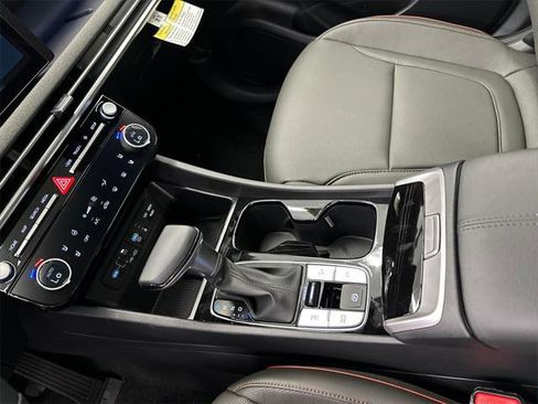 New 2025 Hyundai Santa Cruz Limited image 32