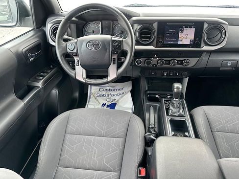 Used 2019 Toyota Tacoma TRD Sport image 22