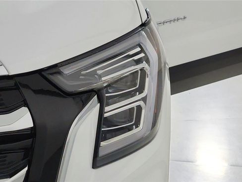 Used 2026 GMC Terrain Elevation image 44