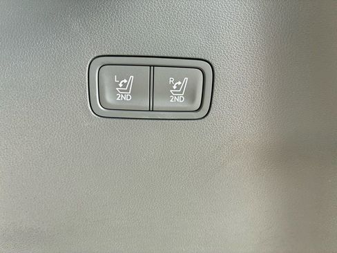 Used 2024 Hyundai Santa Fe Calligraphy image 14