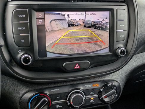 Used 2024 Kia Soul LX w/ Option Group 015 image 16