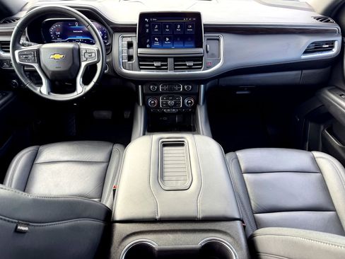 Used 2024 Chevrolet Suburban LT image 22