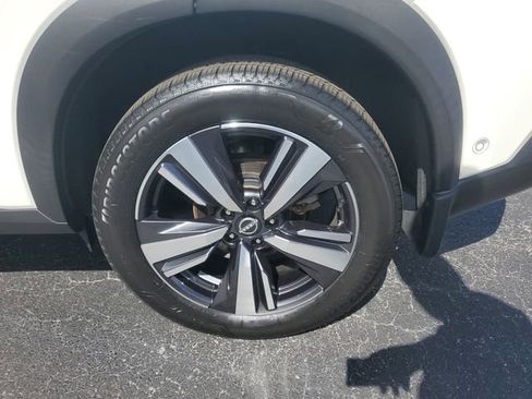 Certified 2023 Nissan Rogue Platinum w/ Platinum Premium Package image 7