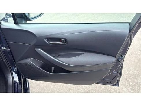 Used 2024 Toyota Corolla LE FWD image 33