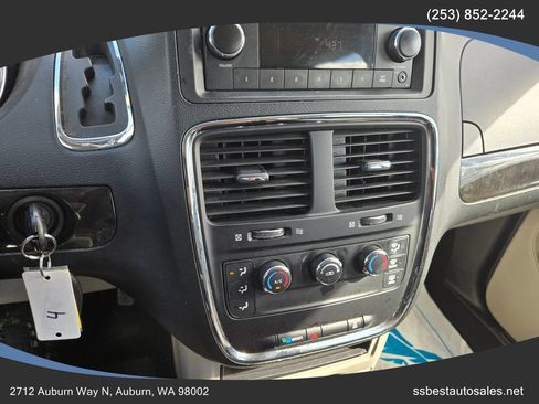 Used 2014 Dodge Grand Caravan American Value Package image 22
