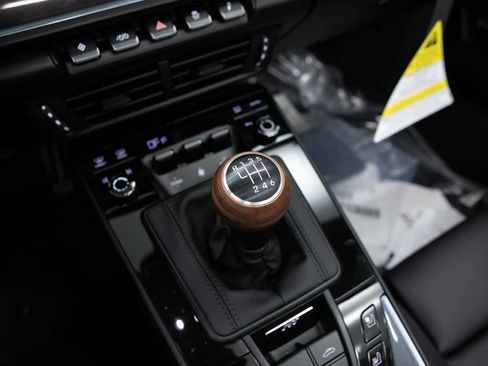 New 2026 Porsche 911 Carrera T image 22