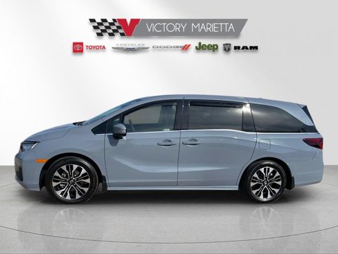 Used 2026 Honda Odyssey Elite image 2