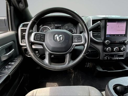 Used 2022 RAM 2500 Big Horn w/ Cold Weather Group AWD/4WD image 9