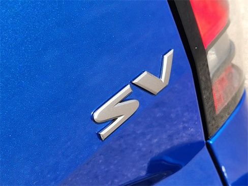 Used 2024 Nissan Frontier SV image 12