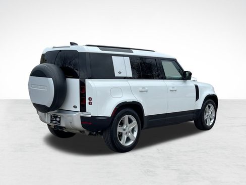 Used 2020 Land Rover Defender 110 SE image 9