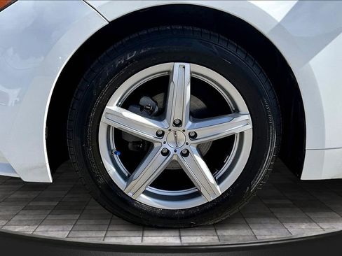 Used 2022 Toyota Corolla LE image 35