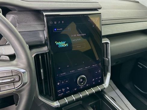 Used 2025 GMC Acadia Elevation image 21