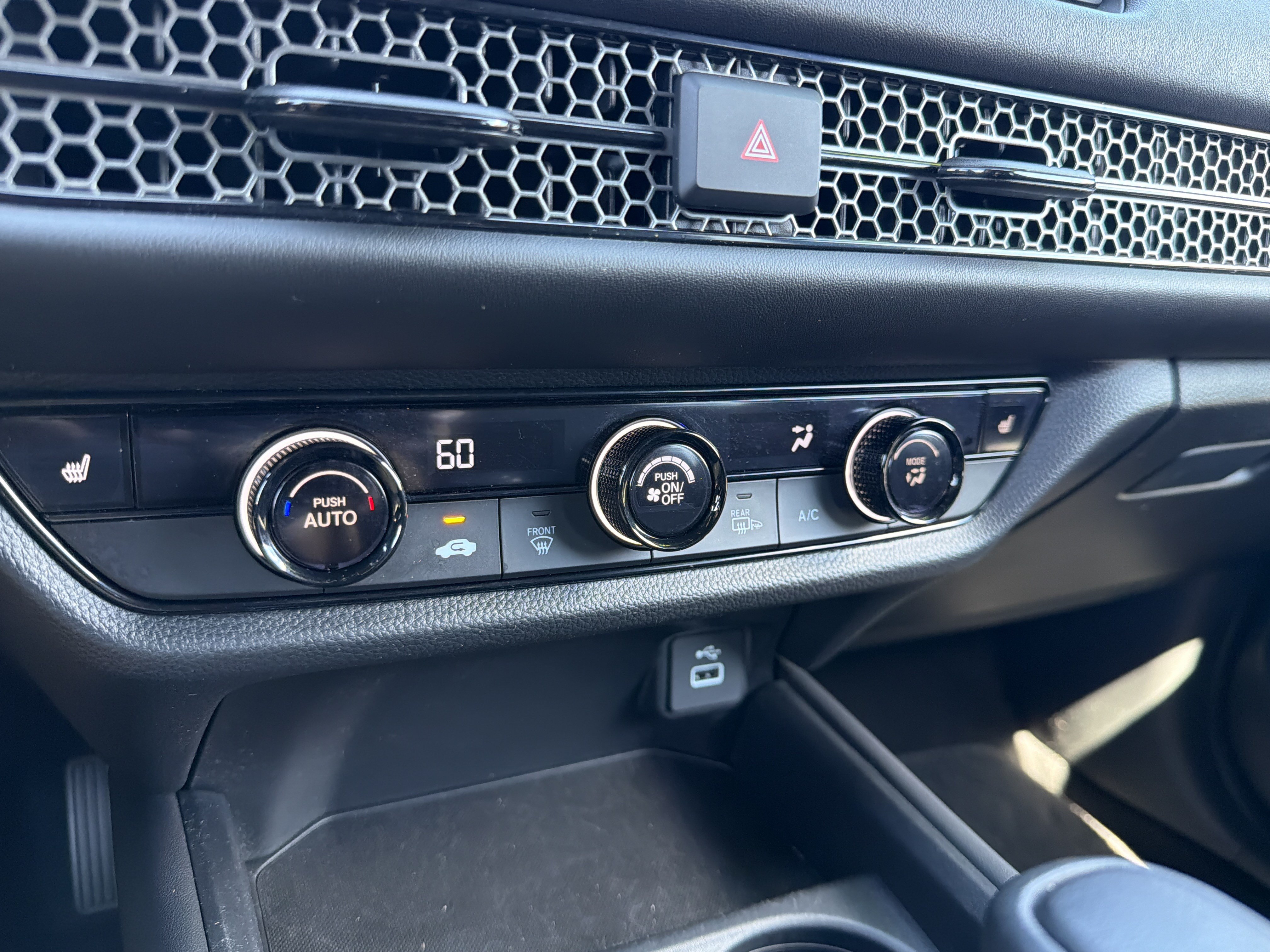 Used 2024 Honda HR-V Sport image 7