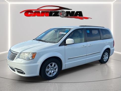 Used 2012 Chrysler Town & Country Touring w/ Entertainment Group #1 FWD image 11