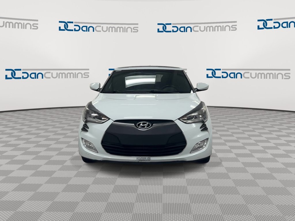 Used 2016 Hyundai Veloster w/ Option Group 03 FWD image 3