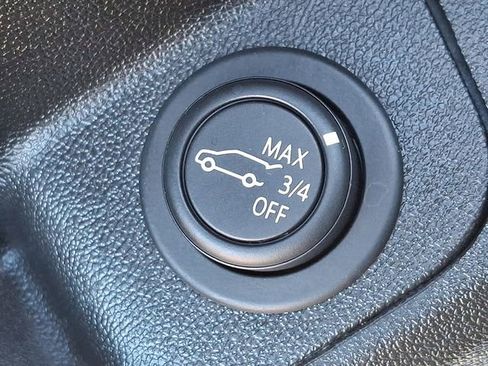 Used 2022 GMC Terrain AT4 image 26