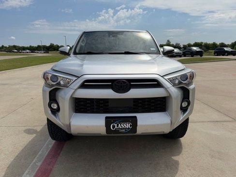 Used 2023 Toyota 4Runner SR5 Premium w/ Moonroof Package AWD/4WD image 8
