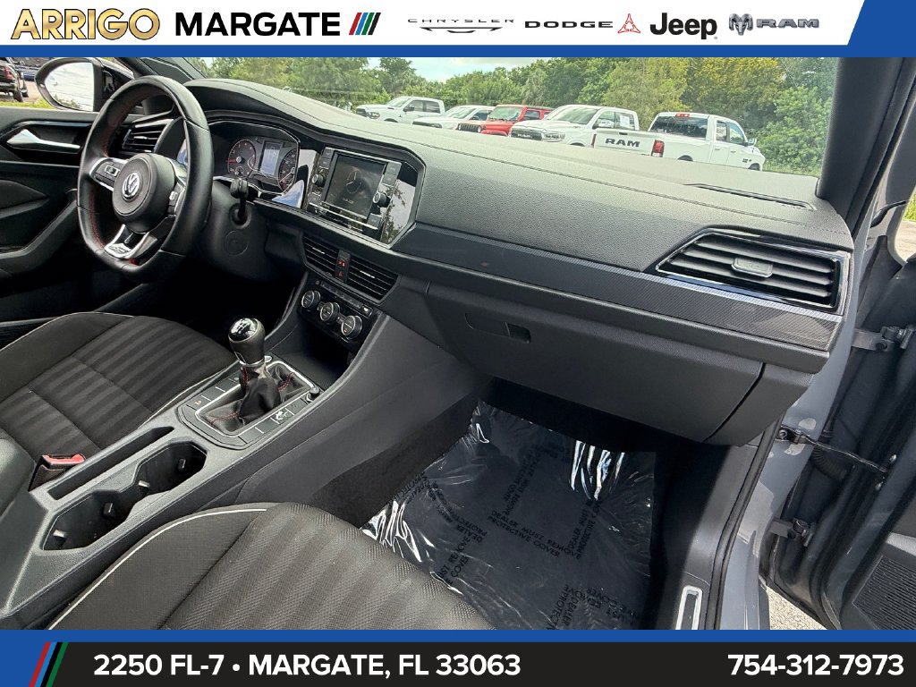 Used 2019 Volkswagen Jetta GLI FWD image 17