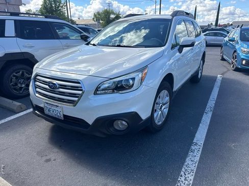 Used 2017 Subaru Outback 2.5i Premium AWD/4WD image 1