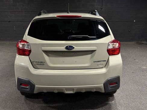 Used 2016 Subaru Crosstrek 2.0i Premium w/ Moonroof Package AWD/4WD image 5