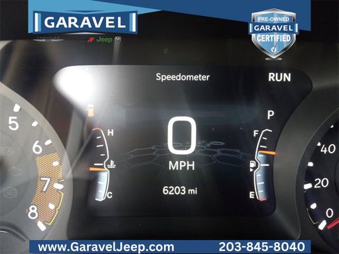 Used 2025 Jeep Compass Limited image 23