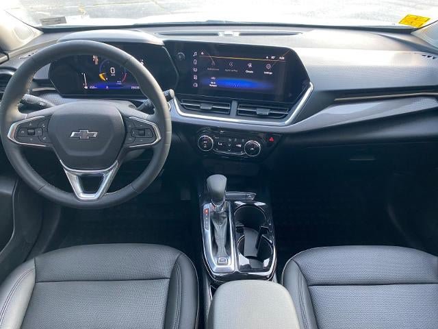 Used 2024 Chevrolet Trax ACTIV w/ Sunroof Package FWD image 12