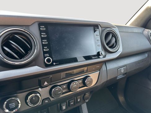 Used 2023 Toyota Tacoma TRD Off-Road image 11