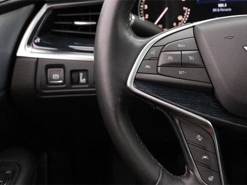 Used 2024 Cadillac XT5 Premium Luxury image 13
